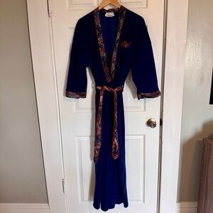 Vintage Beth Michaels Navy Blue with Paisley Trim Belted Long Bath Robe Size L